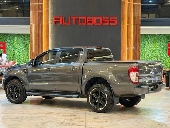 FORD RANGER 2.2 XLS 4X4 CD 16V DIESEL 4P AUTOMÁTICO FORD RANGER 2.2 XLS 4X4 CD 16V DIESEL 4P AUTOMÁTICO